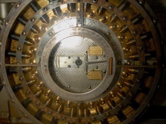 Bank_Vault_Door